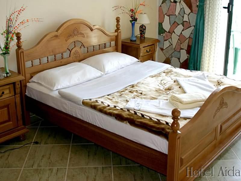 Apartmani Aida Ulcinj Ngoại thất bức ảnh