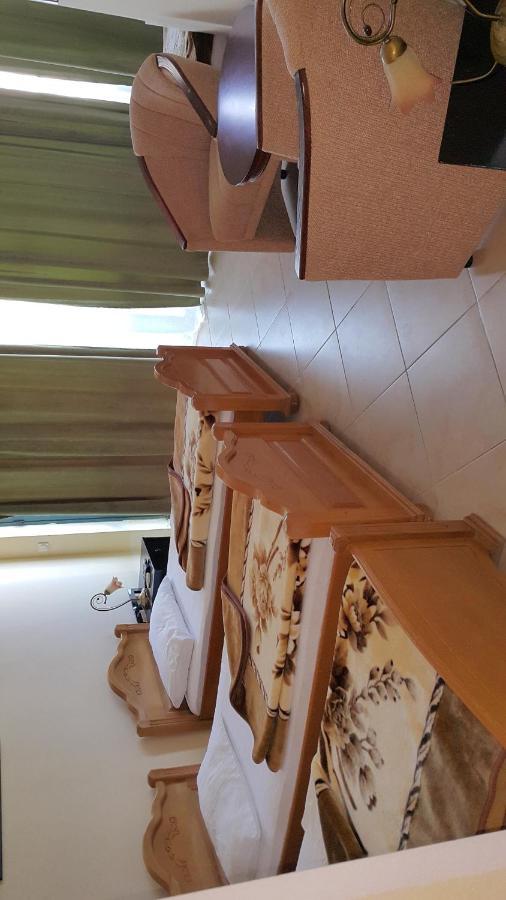 Apartmani Aida Ulcinj Ngoại thất bức ảnh