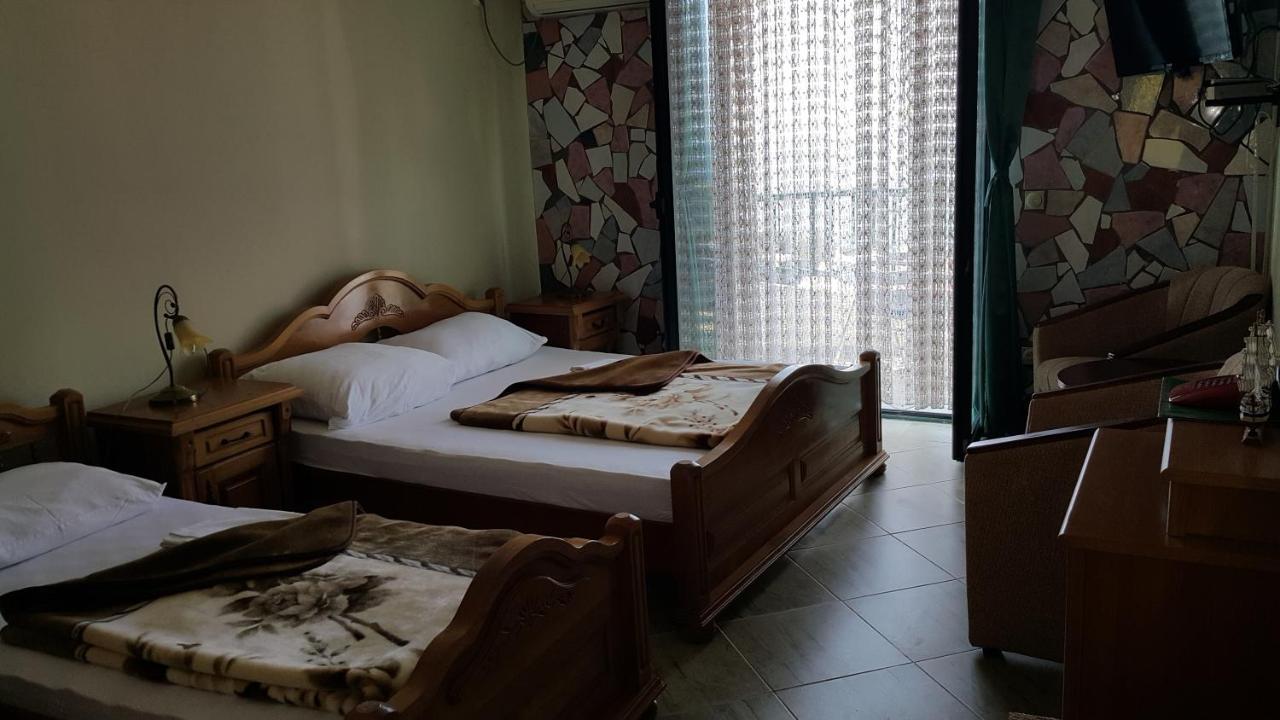 Apartmani Aida Ulcinj Ngoại thất bức ảnh